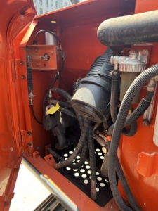 Mini-excavatrice sur chenilles Hitachi ZAXIS60 d'occasion, moteur Isuzu d'origine japonaise, godet de 0,22 m³, petite pelle de 6 tonnes bien entretenue. - Product Image 2