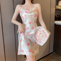 Pyjamas en satin à fleurs romantiques pour femmes pour l'été chemise de nuit fraîche taille élastique col oscillant floral conception de fronde pour un usage domestique