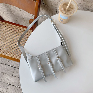 Bolso de Pecho Estilo Coreano para Mujer, Correa Ajustable Plateada, Cierre de Cremallera, para Uso Diario, Color Sólido, Decoración con Cinturón - Product Image 2