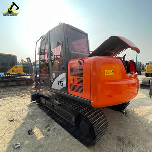 El motor es potente y está disponible para una compra por tiempo limitado Hitachi ZX75US Excavadoras usadas pequeñas tipo oruga - Product Image 4