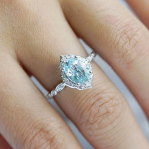Anillo de Compromiso de Plata de Ley S925 con Bisel Floral Ovalado y Aguamarina, Joyería Elegante para Mujer, Venta al por Mayor, Estilo Vintage - Product Image 6