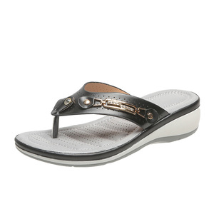 Sandalias de verano para mujer, a la moda, con punta en forma de cuña, fáciles de poner, transpirables, cómodas y de suela blanda para exteriores. - Product Image 5