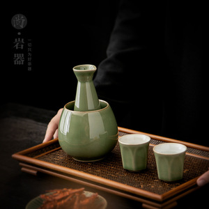 Juego de calentador de sake de cerámica retro japonés con esmalte verde bambú para servir vino en casa - Product Image 4