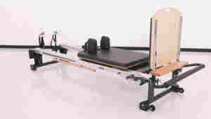 Vente directe usine : Reformer Pilates en bois d'érable durable pour la flexibilité et la musculation, idéal pour les studios. - Product Image 2