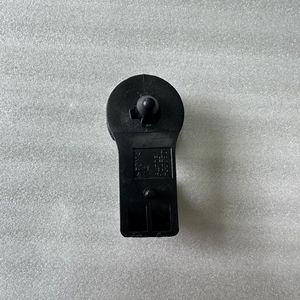ตะขอเกี่ยวท้ายรถ 64725-33090 สำหรับรถยนต์โตโยต้า วัสดุ ABS อุปกรณ์จัดเก็บในรถยนต์ - Product Image 2