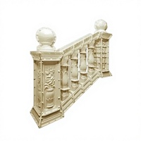 Moulage de garde-corps d'escalier incliné de style européen pour villa, balustrade extérieure avec design de colonne romaine