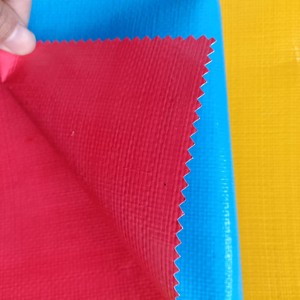 300gsm Afrique Marché Bleu Argent Orange Rouge Couleur Poly Bâche Lourde Rouleaux de Bâches <span class=keywords><strong>pour</strong></span> Camions Bateaux Toit Avec Oeillets et Cordes - Product Image 1