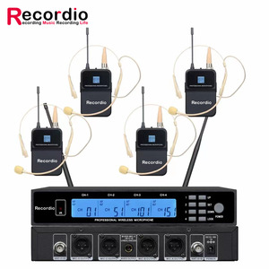 Micrófono inalámbrico antisilbido de cuatro micrófonos de Karaoke para espectáculo de escenario de Grado Profesional, micrófono IR para entrevistas - Product Image 3