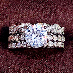Set di Gioielli da Sposa Q147, Anello di Fidanzamento in Oro Bianco con Diamante Taglio Brillante Rotondo, Gioielleria Fine da Donna - Product Image 2