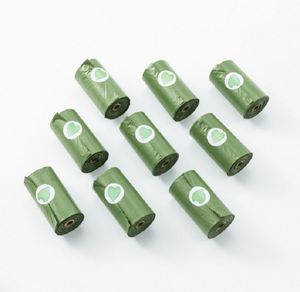 Lot de 8 rouleaux de sacs à crottes pour chien biodégradables en amidon de maïs PLA PBAT entièrement compostables - Product Image 3