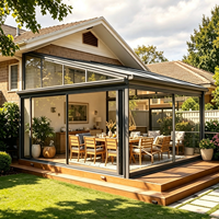 Véranda moderne en aluminium et verre avec toit rétractable pour jardin résidentiel