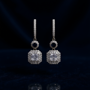 Orecchini E1310 in Oro Bianco con Diamanti Taglio Smeraldo Colore D Naturali Certificati GIA Gioielli Classici da Donna per Matrimonio - Product Image 2