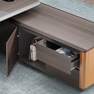 Set Scrivania Direzionale Moderna, Tavolo Lussuoso in Legno per CEO con Sedia in Pelle Abbinata - Product Image 6