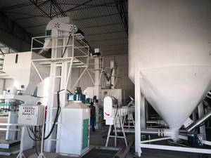 Nouvelle Machine <span class=keywords><strong>à</strong></span> vis en acier haute performance pour engrais et aliments pour animaux, TMR intelligent, avec <span class=keywords><strong>réservoir</strong></span> de gaz de 1m, certifiée CE ISO, garantie 1 an - Product Image 5