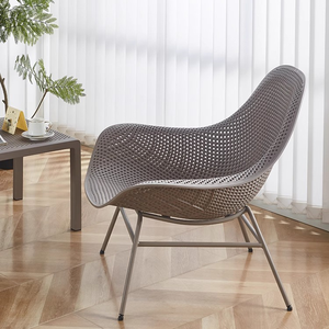 ชุดโต๊ะและเก้าอี้กลางแจ้งแบบกลวงกันน้ำเก้าอี้พลาสติกสำหรับสวนโต๊ะกาแฟ - Product Image 1