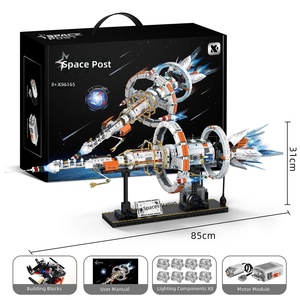 Set di Blocchi da Costruzione Stazione Spaziale in Plastica ABS, Gioco Educativo a Tema Fantascienza, 1583+ Pezzi, Fai-da-Te, per Età 7-14+ - Product Image 1