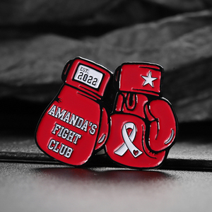 Logotipo de metal personalizado del fabricante Aleación de zinc Ah esmalte suave <span class=keywords><strong>Fight</strong></span> <span class=keywords><strong>Club</strong></span> Red Guantes de boxeo PIN para ropa - Product Image 6