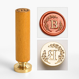 Ensemble de tampons à cire en forme de feuille avec manche en bois de hêtre, 26 tampons alphabet pour décoration - Product Image 5