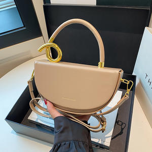 सबसे ज्यादा बिकने वाले डिजाइनर पु चमड़े की महिलाओं के क्रॉसबॉडी बैग खुले खुले बंद थोक के साथ - Product Image 4