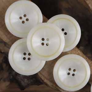 Round Bowl-Shaped Black <strong>White</strong> Coffee Khaki Dark Blue <strong>Chocolate</strong> 4 Holes 18L 20L 28L Faux Fruit Resin <strong>Button</strong> for Overcoat - Product Image 4