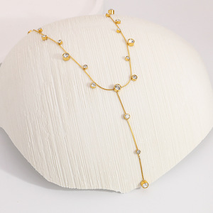 Mode Edelstahl Halskette eingelegt Weiß Zirkon Herz Elegant Ins Stil Modische Temperament Y-förmige Kette für Frauen - Product Image 3