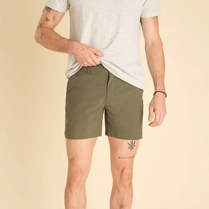 Shorts chino décontractés pour homme en mélange de lin, mi-longs, coupe confortable, parfaits pour les journées d'été urbaines et les tenues décontractées de villégiature - Product Image 4