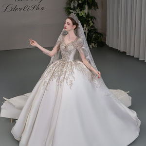 Vestido de Novia GT167 Moderno, Estilo Princesa, Manga Larga, Apliques, Escote Corazón, Cola de Capilla, Largo hasta el Suelo, Elegante, Satén Suave - Product Image 6