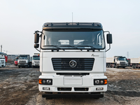 Camion benne 6x4 F2000 de marque chinoise de premier plan, directement de l'usine, avec moteur de 213 kW pour le transport minier et de chantier