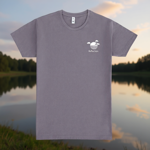 T-shirt Reflection By Ninhol Grigia con design minimalista a nuvola di sole, abbigliamento casual unisex - Product Image 3