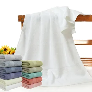 Toalha de banho adulto Shower ผ้าเช็ดตัวสีขาวผ้าเช็ดตัวสำหรับโรงแรมผ้าเช็ดตัวสำหรับสปา100ขนาด70*140ซม. พิมพ์โลโก้ได้ตามต้องการ