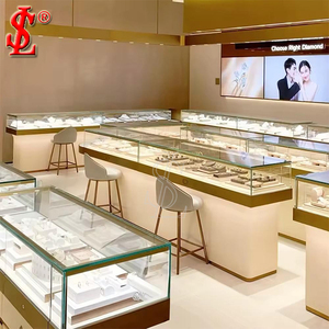 Vetrina Espositiva per Gioielli <span class=keywords><strong>di</strong></span> Lusso in Oro, Design Personalizzato Curvo, Tavolo Espositivo in Vetro per Boutique <span class=keywords><strong>di</strong></span> Gioielleria - Product Image 2
