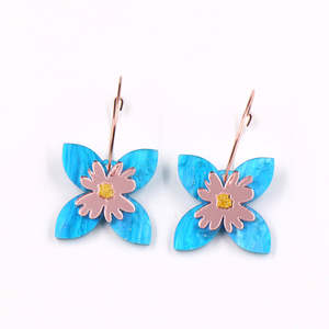 مصنع الجملة عالية الجودة الشعبية اليدوية لطيف الأقراط الأزياء 2023 بريق الاكريليك المجوهرات - Product Image 4