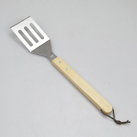 Ensemble d'outils de barbecue avec manche en bois, en acier inoxydable, pour griller et couper, avec logo personnalisé pour la cuisine et le barbecue