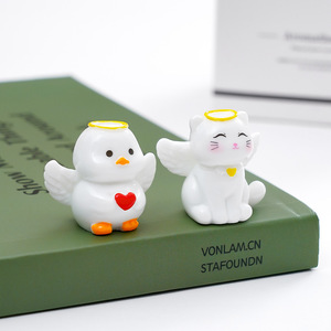 Adorabili statuette di maialini KI Yuewu, graziosi accessori decorativi fai-da-te, mini ornamenti per auto <span class=keywords><strong>e</strong></span> scrivania - Product Image 4