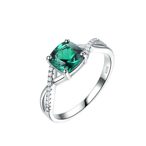 Bague de mariage de luxe pour femme en argent sterling 925 avec moissanite et pierres précieuses, sertie à griffes, certifiée GRA, pour les fêtes - Product Image 1