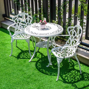 Ensemble de jardin moderne et durable en aluminium moulé pour l'extérieur, résistant à l'eau et aux UV, table et chaises de salle à manger décontractées pour 4 personnes, idéal pour hôtel - Product Image 1
