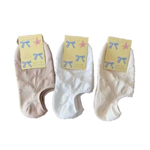 ถุงเท้าเรือแบบซ่อนสำหรับผู้หญิง ทรงเตี้ย สีพื้น ระบายอากาศได้ดี ซึมซับเหงื่อ ทำจากเส้นใยโพลีเอสเตอร์ สำหรับวัยรุ่นอายุ 18-40 ปี - Product Image 4