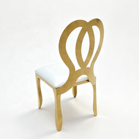 Chaise moderne en acier inoxydable doré avec dossier en forme de cœur, siège rembourré blanc, mobilier de salle à manger VIP pour mariage