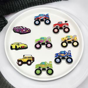 Breloque de chaussure populaire pour sabots, motif voiture de course, véhicules sportifs et véhicules de transport, style <span class=keywords><strong>dessin</strong></span> <span class=keywords><strong>animé</strong></span> mignon, tendance mode - Product Image 5