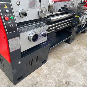 Torno Metálico Manual CA6150 con Gran Diámetro de Giro - Product Image 3