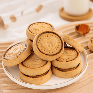 <span class=keywords><strong>Galletas</strong></span> Sandwich de Chocolate Dente, Rellenas, Crujientes y Dulces, Éxito de Ventas en Corea, Pastelería Informal del Sudeste Asiático, Empaque Individual - Product Image 2