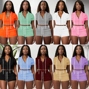 ชุดเซ็ต 2 ชิ้น เสื้อแขนสั้นสีพื้นแบบมีซิปและกางเกงขาสั้นสำหรับผู้หญิง แฟชั่นฤดูร้อน ลดราคาสุดฮอต - Product Image 2