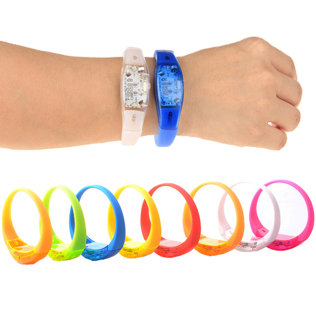 2026 OEM All-Silicone 20*2.1cm Child Concert Props Motion Sensor Activated Vibration Light Bracelet Chinese New Year Christmas