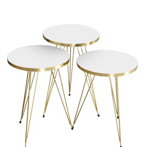 Table basse de salon avec bordure dorée, ensemble de meubles de salon durables, assemblage facile, en aggloméré et métal - Product Image 1