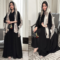 Ensemble Abaya Élégant Musulman Ouvert sur le Devant Longueur Cheville avec Robe Extérieure à Bordure Dentelle et Foulard Hijab Imprimé – Abaya Modeste de Dubaï pour l'Aïd au Moyen-Orient