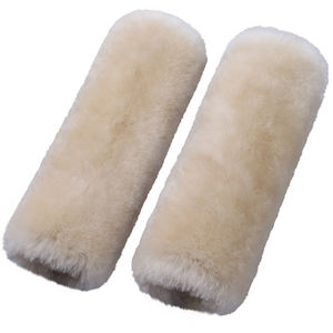 Fluffy Fuzzy Original Schaffell Hals Schulter kissen, Autos itz Sicherheits gurt Abdeckung Pad - Product Image 1