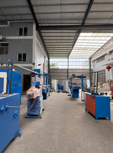 Ligne de mousse physico-chimique reconditionnée SF Line 40+35+25 pour câbles CAT7/CAT8, isolation en mousse FPE, ligne de test passée, injecteur d'azote - Product Image 3