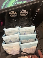 Distributeur automatique de serviettes hygiéniques féminines personnalisées avec écran tactile de 32 pouces, vérification d'âge, pour la nuit