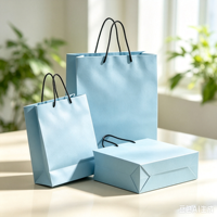 Sac en papier avec logo de marque personnalisé, élégant et réutilisable, sac cadeau et sac à vêtements de luxe bleu clair pour boutique de Noël