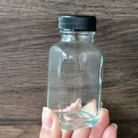 Bouteilles en verre carrées vides de 60 ml (2 oz) de qualité alimentaire avec bouchons noirs, réutilisables, pour shots de gingembre ou jus